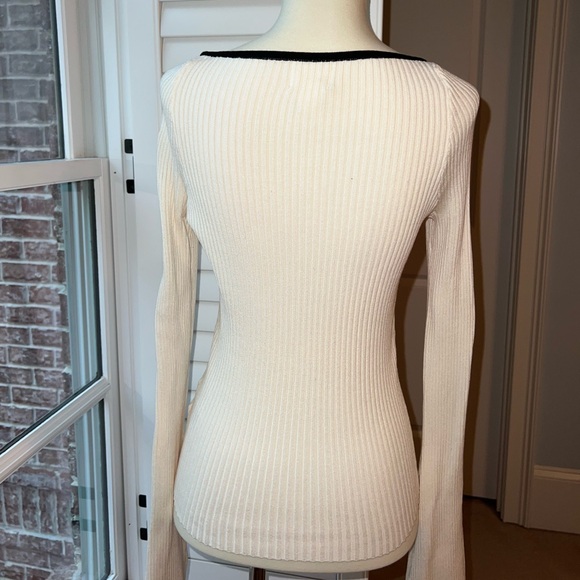White Ribbed Sweater - Picture 2 of 2